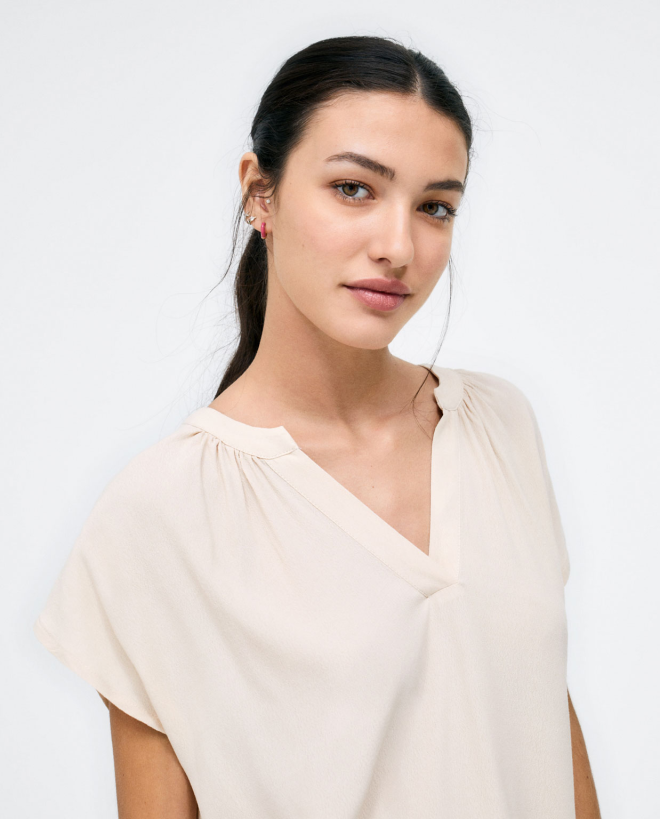 Blouse à manches courtes et...