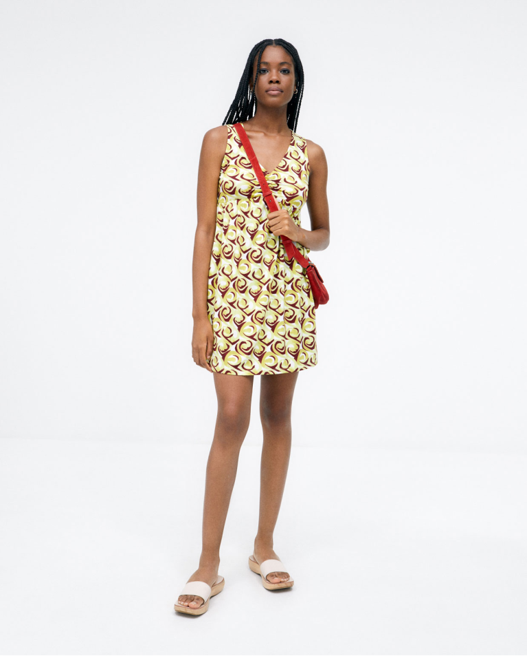 Short dress with straps. Elastic. Acid green