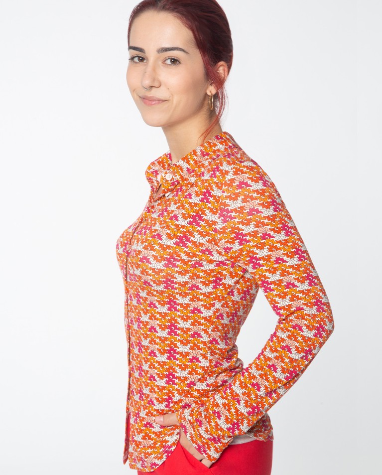 Long sleeve shirt. Elastic. Orange