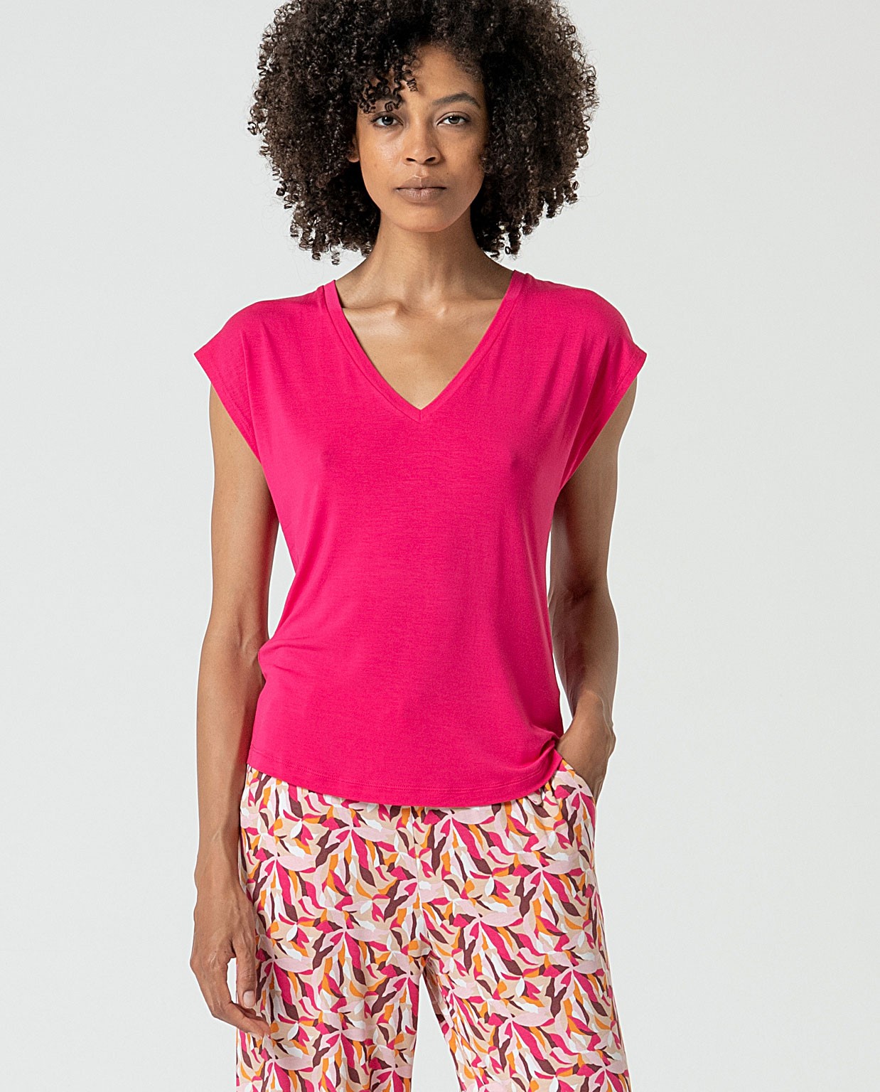 MU:T-shirt sans manches à encolure en V Fushia