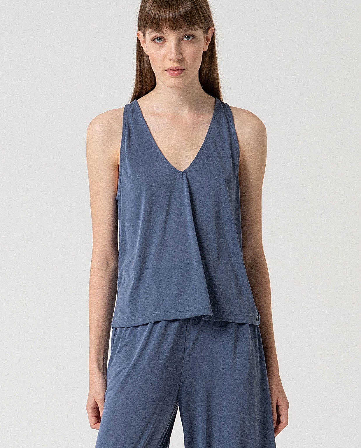 MU:V-neck top Indigo