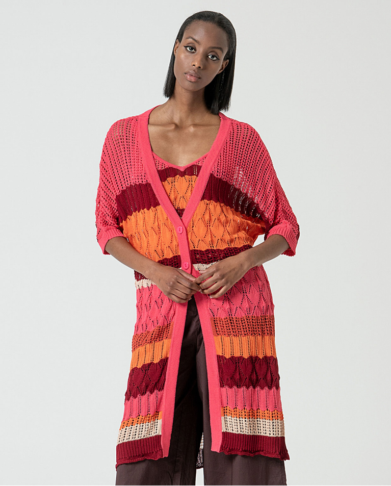 MU:Long cardigan with buttoned crochet Fuchsia