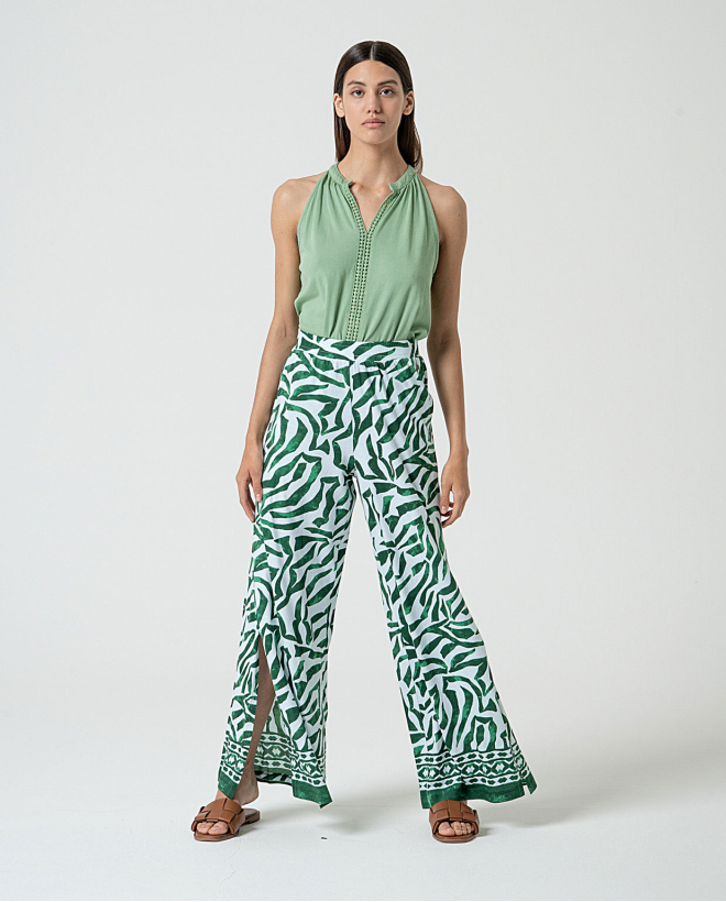 MU:Pantalon ample et droit. Vert