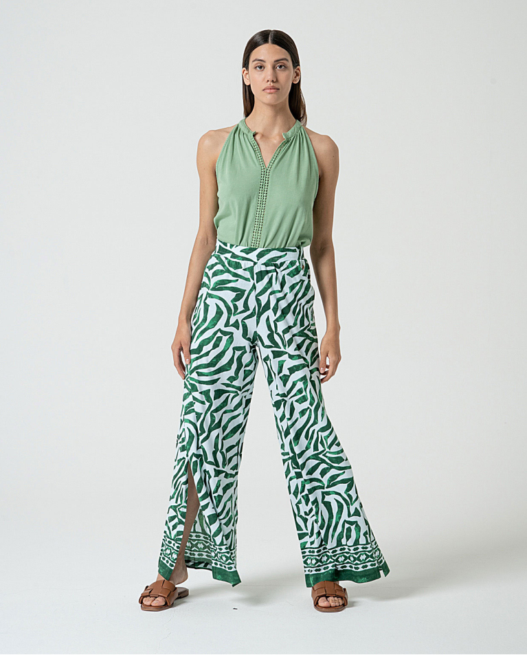 MU:Pantalon ample et droit. Vert