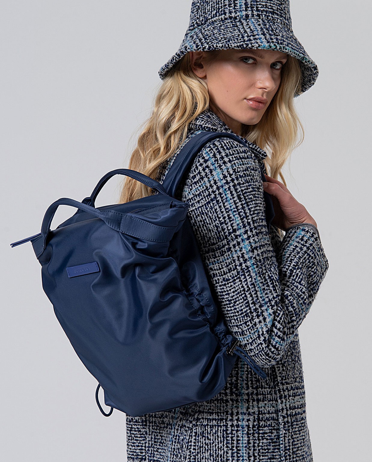 Zaino in nylon arricciato con zip Marino