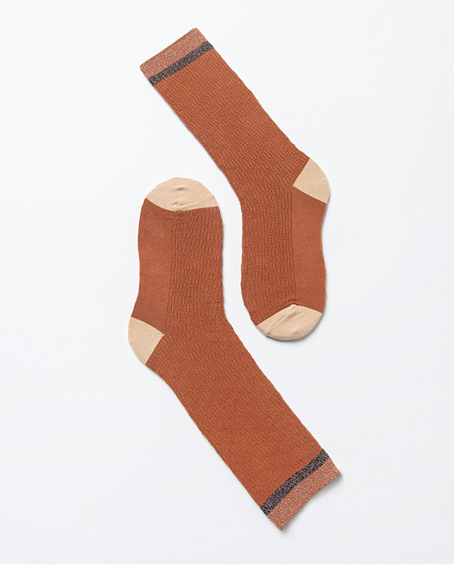Calze lunghe con texture e lurex Marrone