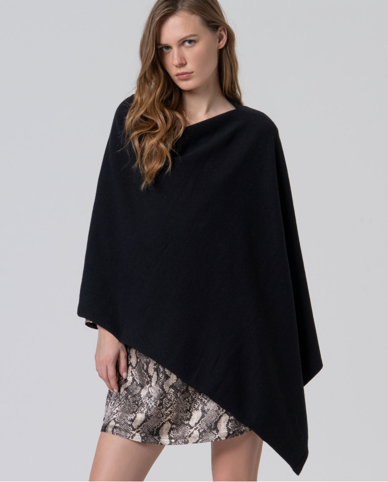 Poncho lungo chiuso asimmetrico Nero