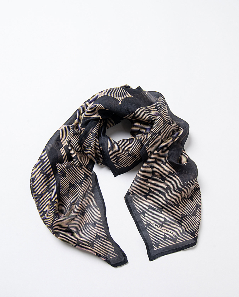 Sciarpa quadrata 100% seta Nero
