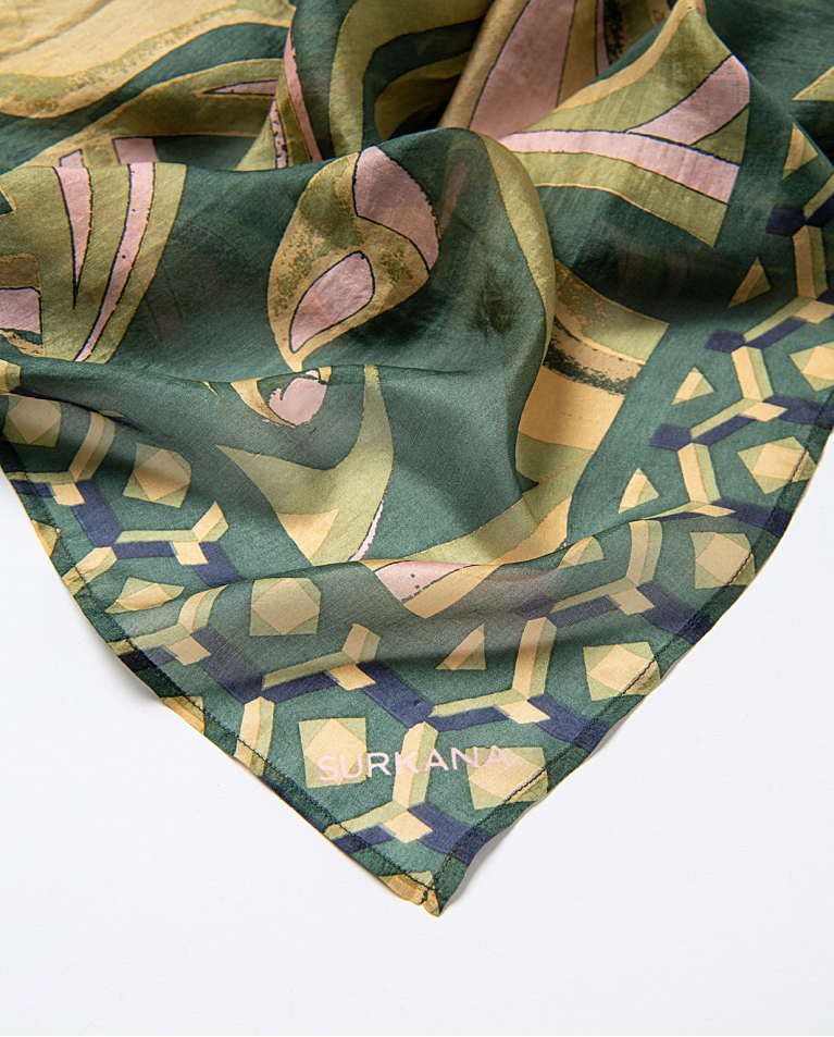 Square scarf 100% silk Green
