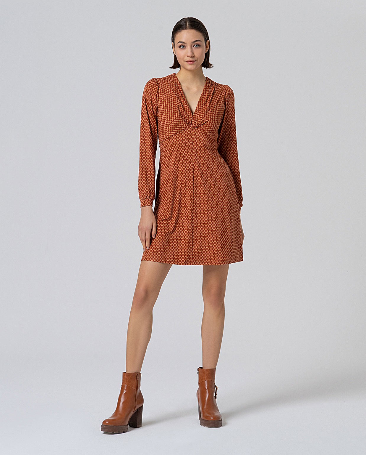 Robe courte extensible à encolure froncée Toffee