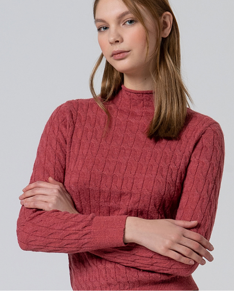 Braided knit sweater with perkins collar Pink