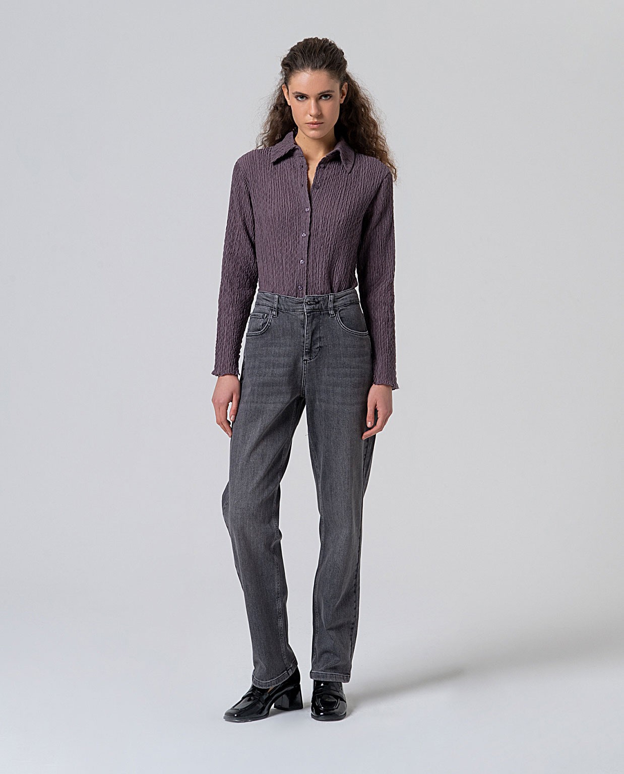 Pantaloni in denim dal taglio Mom fit Grigio