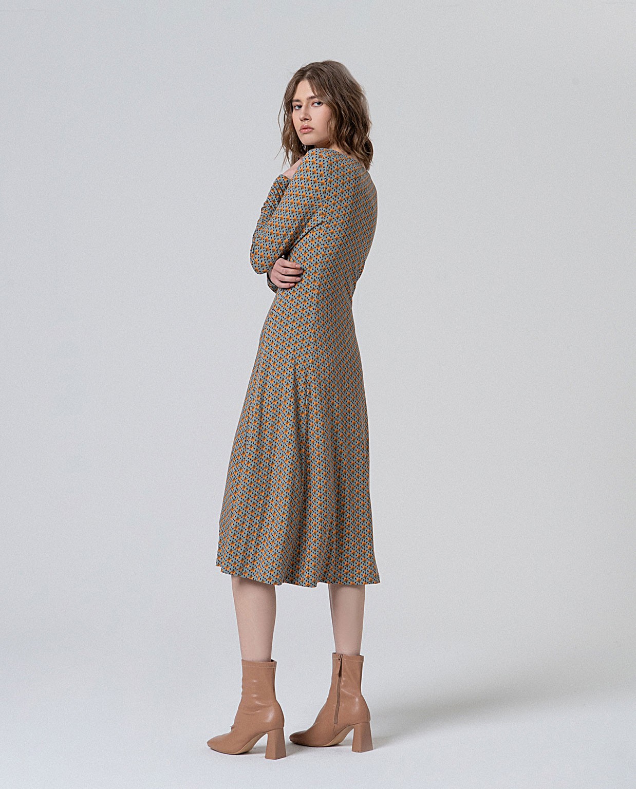 Vestido midi elástico micro estampado Azul