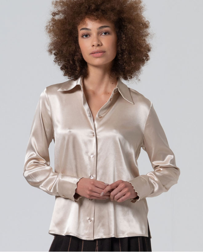 Camicia in raso con volant...