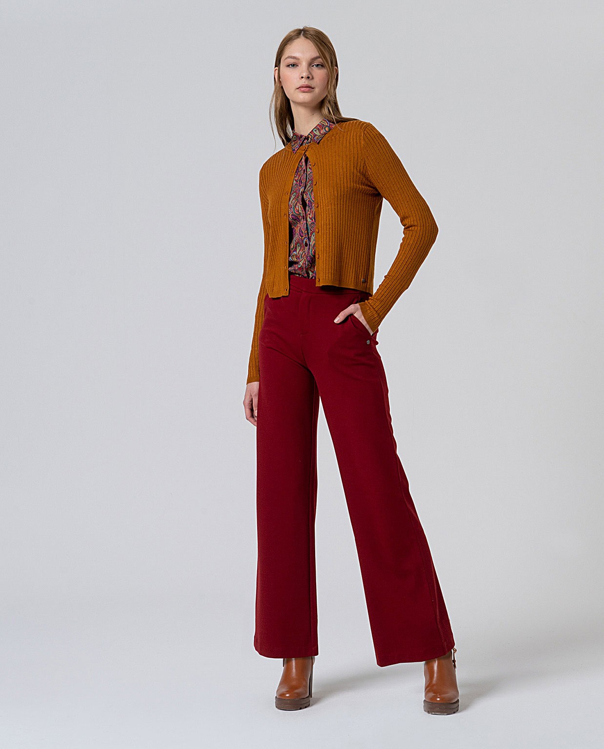 Pantalon droit avec détail à la taille Rouge anglais