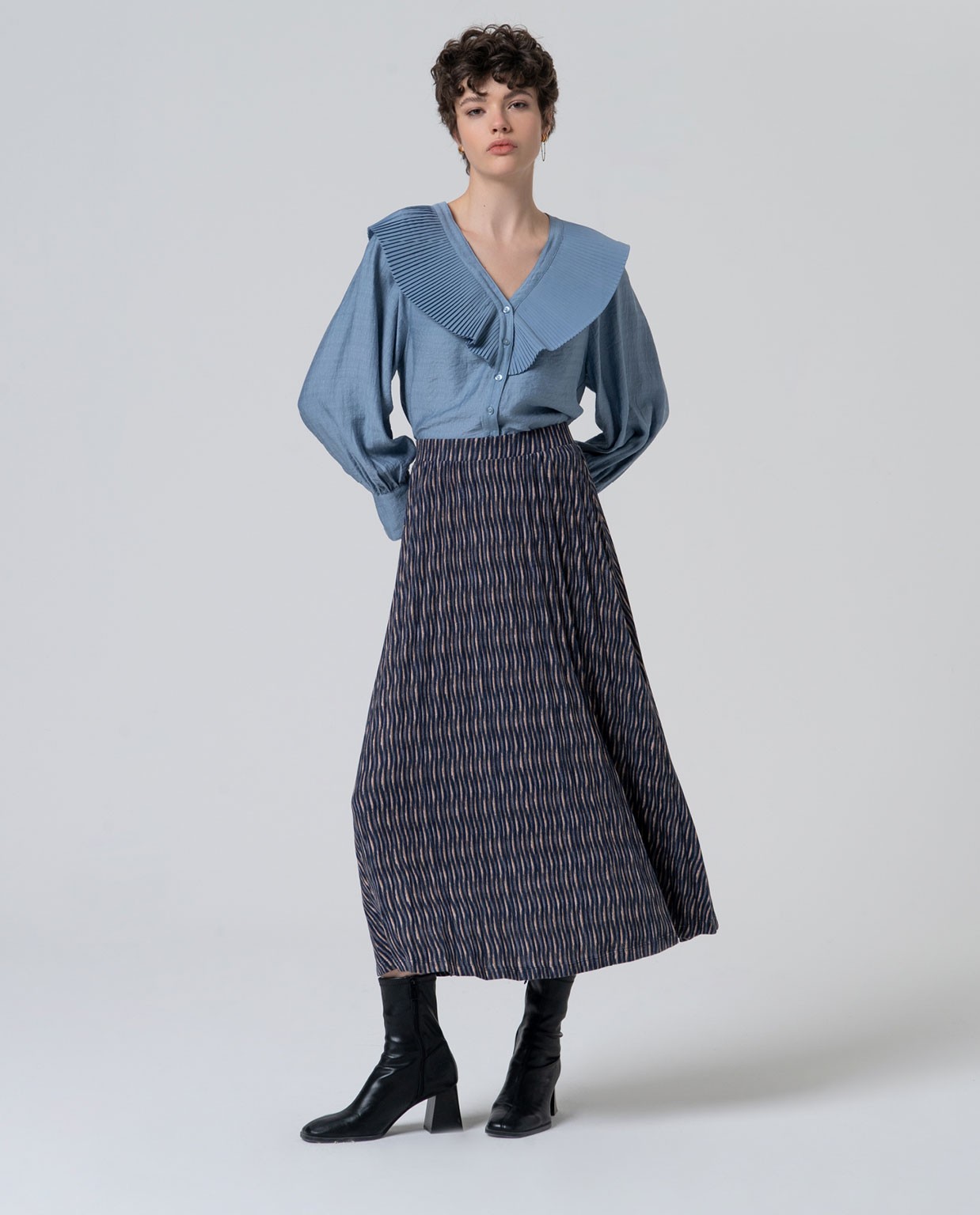 Pleated midi skirt without zipper Blue