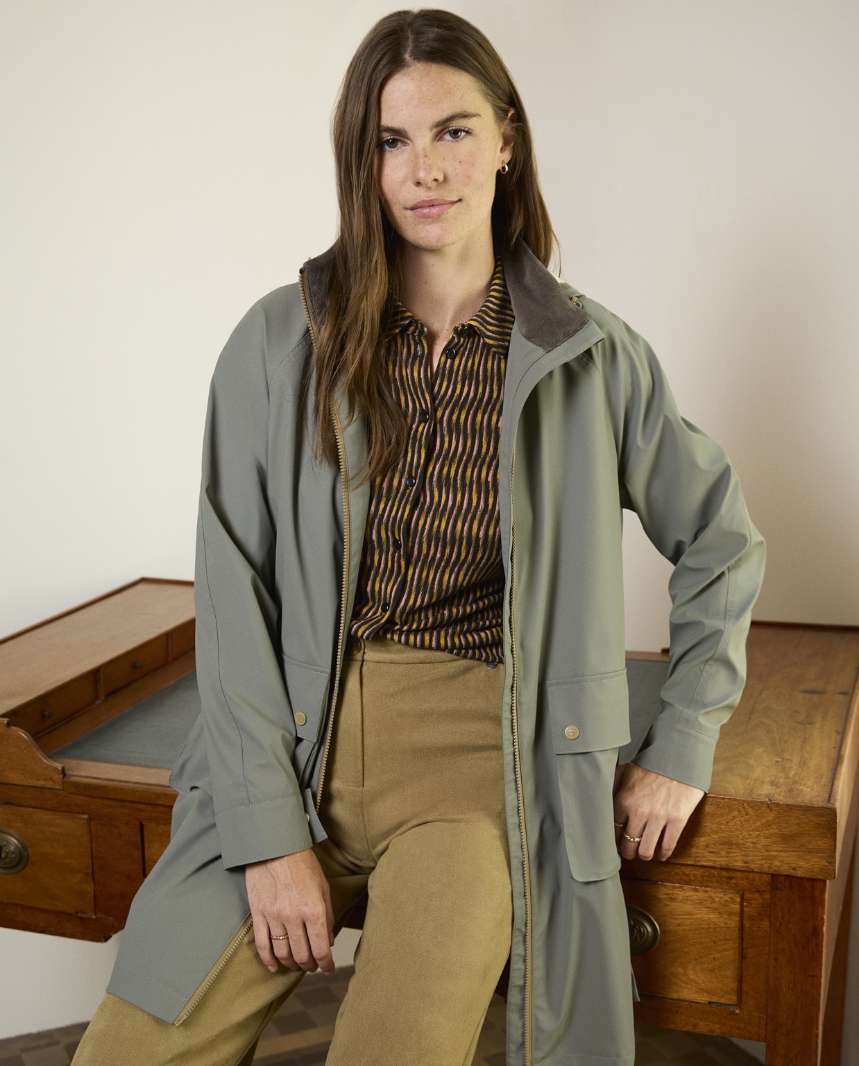 Mackintosh impermeabile con fodera in pile Kaki