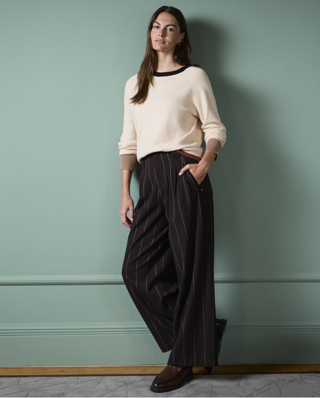 Pantaloni gessati a gamba larga Marrone