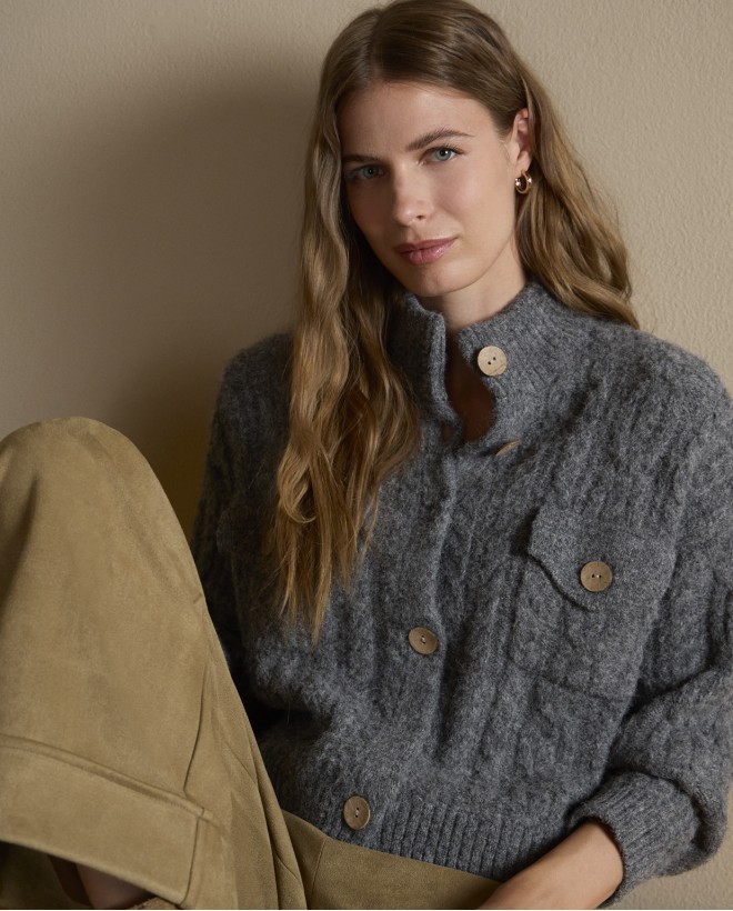 Cardigan a maglia grossa con texture aranese Grigio