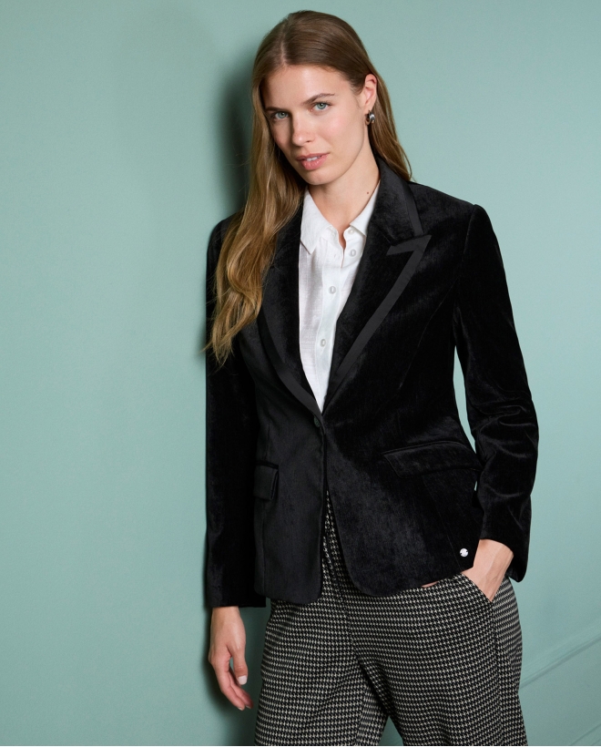 Velvet blazer with peak...