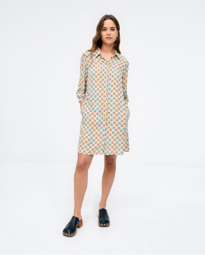 Shirt dress. Puffed...