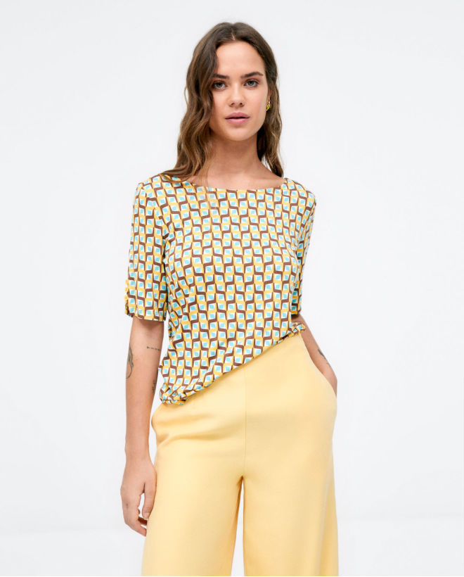 French sleeve blouse. Elasticated. Yellow
