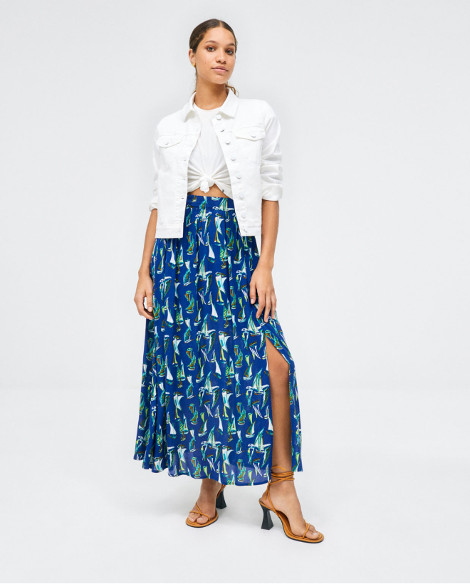 Midi skirt with side slit.ed Blue
