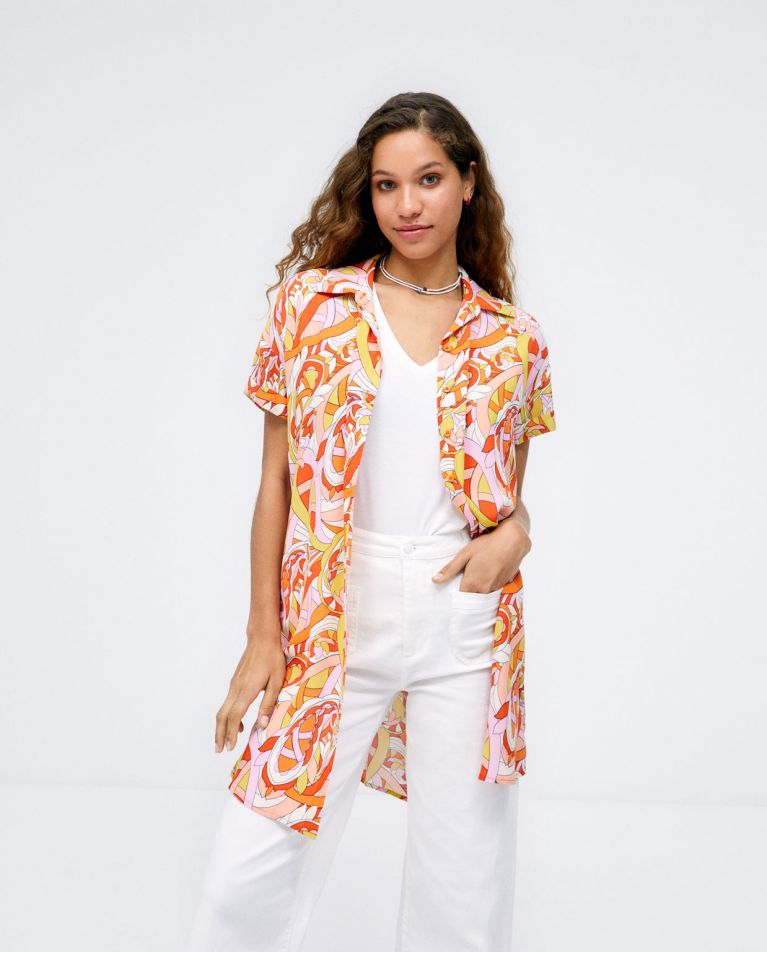 Camisa larga de maga corta. Estampado Naranja
