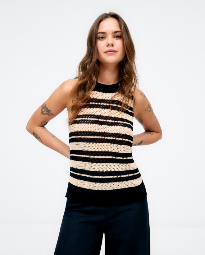 Striped sleeveless knitted...
