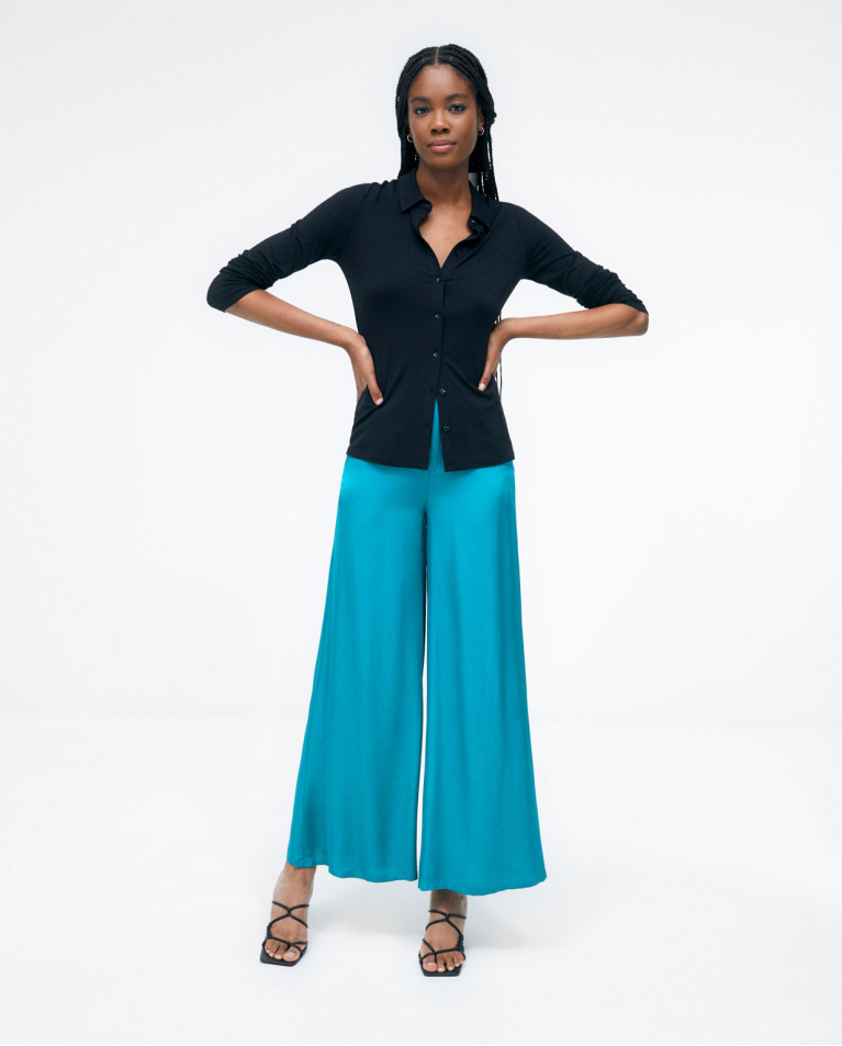Wide trousers with darts. Plain Turquoise
