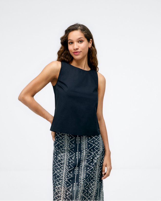 Sleeveless T-shirt. Smooth...