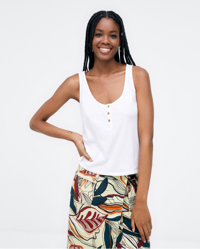 Tank top. Stretch. White